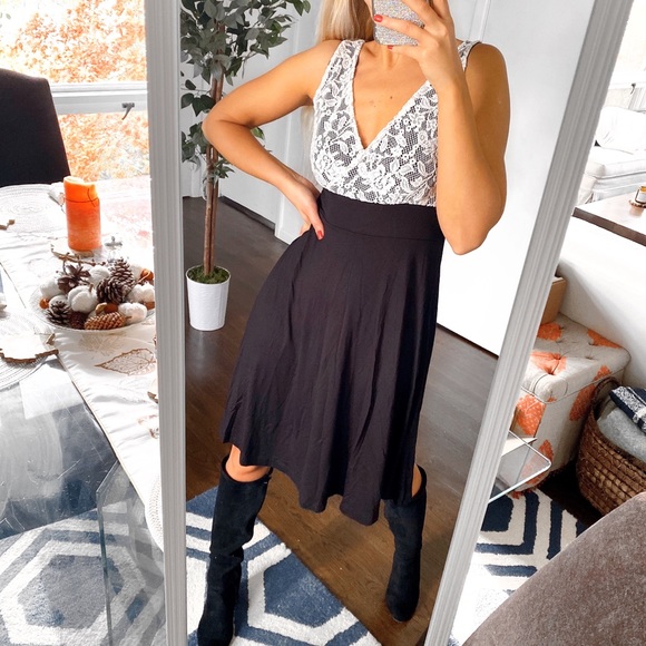 π€ ZALANDO BLACK WHITE LACE FLOWY MIDI DRESS! - Picture 11 of 13